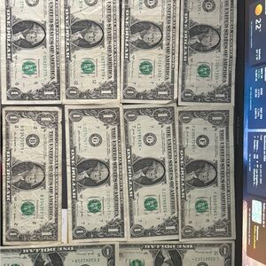 Collection of US One Dollar Bills